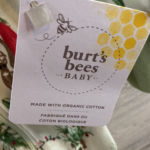 Burt’s Bees Christmas Baby Sleeper Size 6-9 Months NEW - Picture 4 of 8